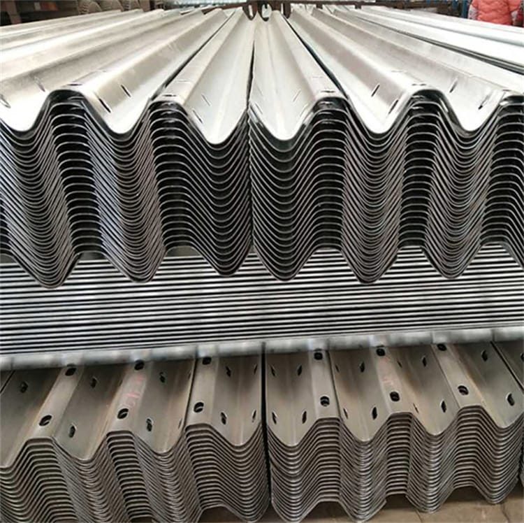 切割波形护栏时有那些注意事项
                  