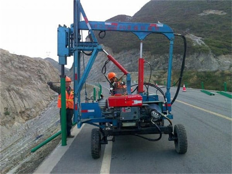 波形护栏施工案例