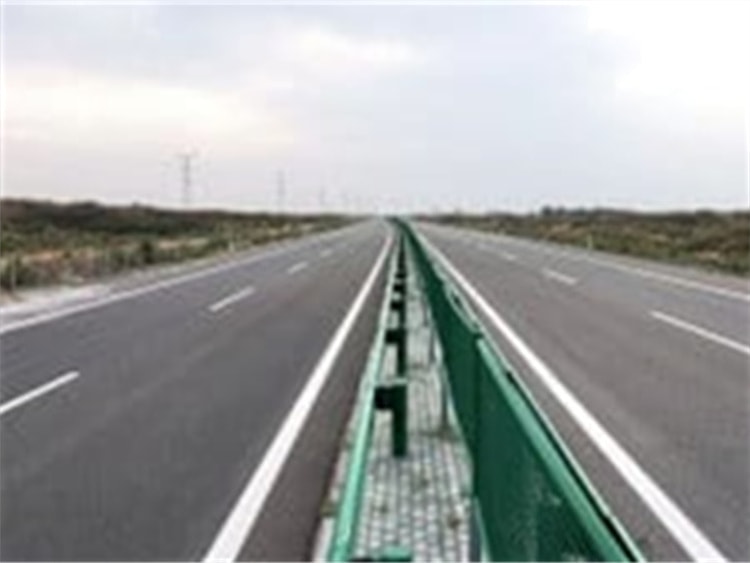 波形护栏板适合应用在什么道路上？